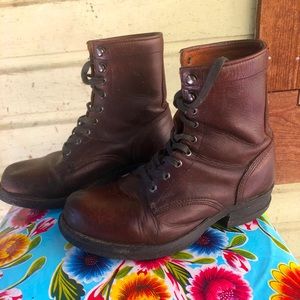 FRYE Leather LaceUp Bootd🌼